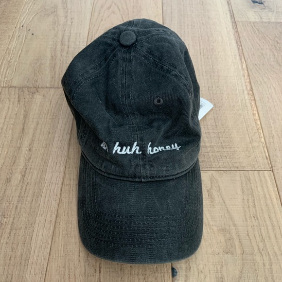 NWT RARE Brandy Melville uh huh honey hat - Picture 2 of 5